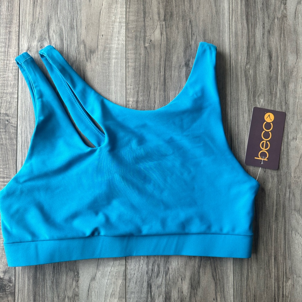NWT BECCO Sports Bra Cut Out On Strap in a Beautiful Blue Size Large